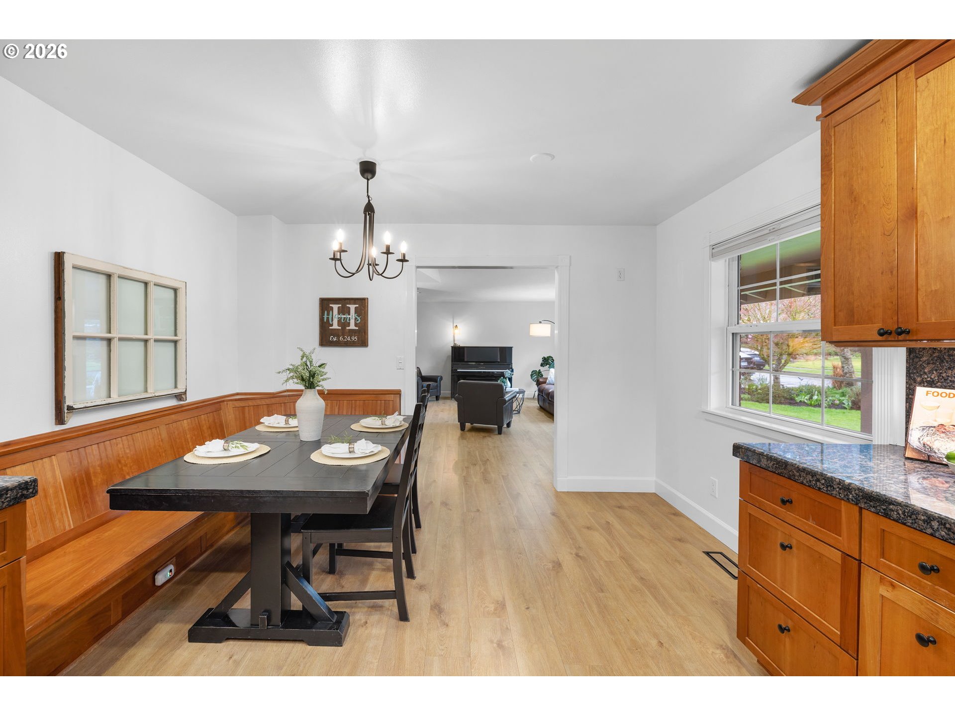 9375 Southwest Pine Street Beaverton, OR 97005 - Photo 11 of 38