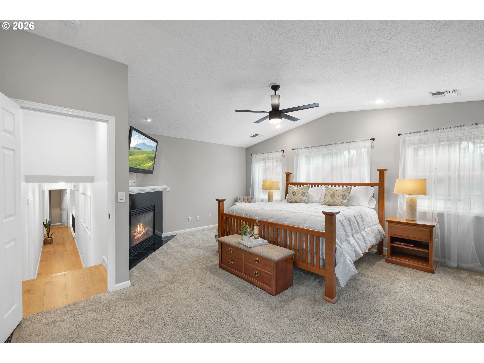 9375 Southwest Pine Street Beaverton, OR 97005 - Photo 12 of 38 Primary Bedroom