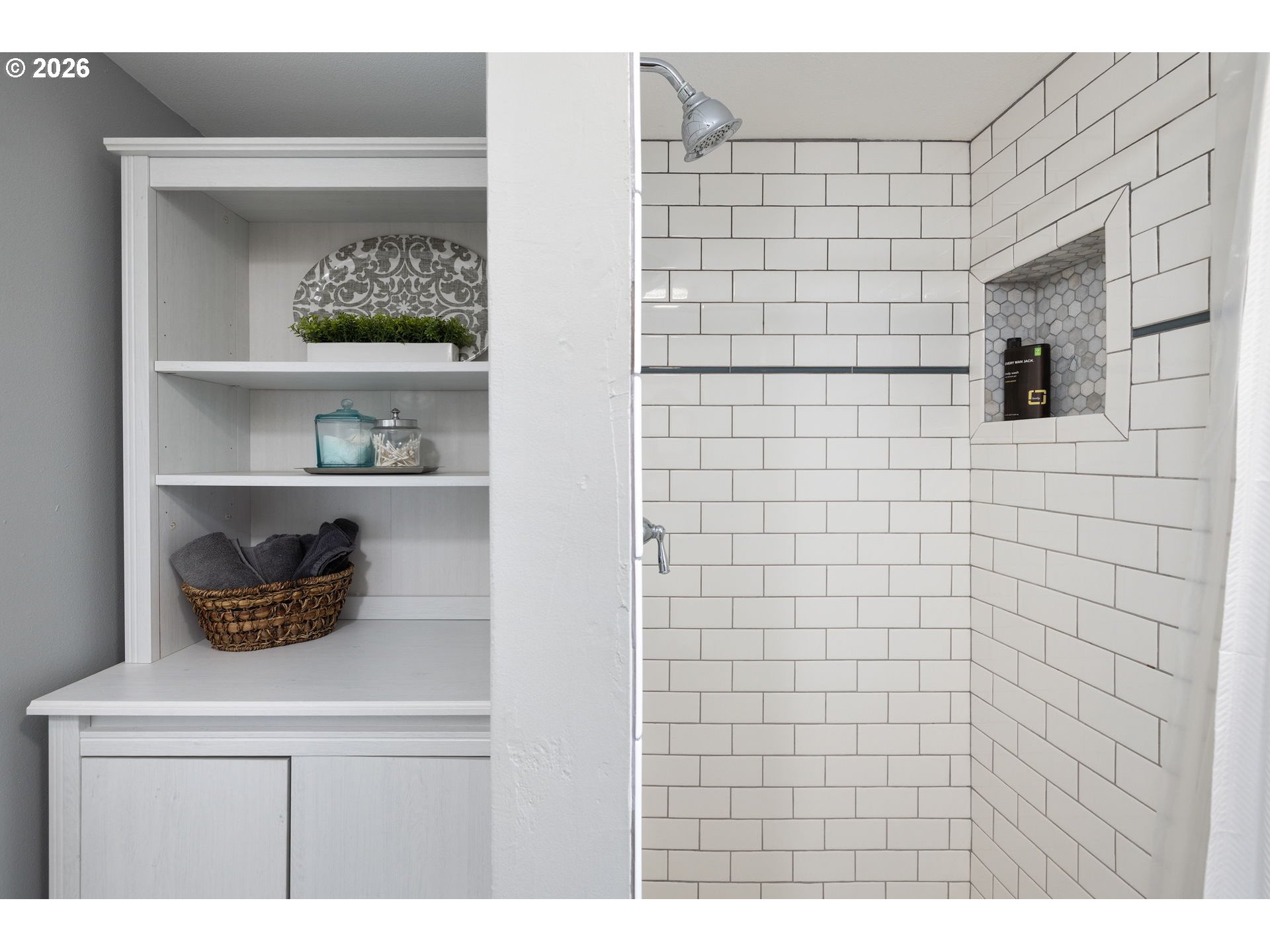 9375 Southwest Pine Street Beaverton, OR 97005 - Photo 29 of 38 Bathroom