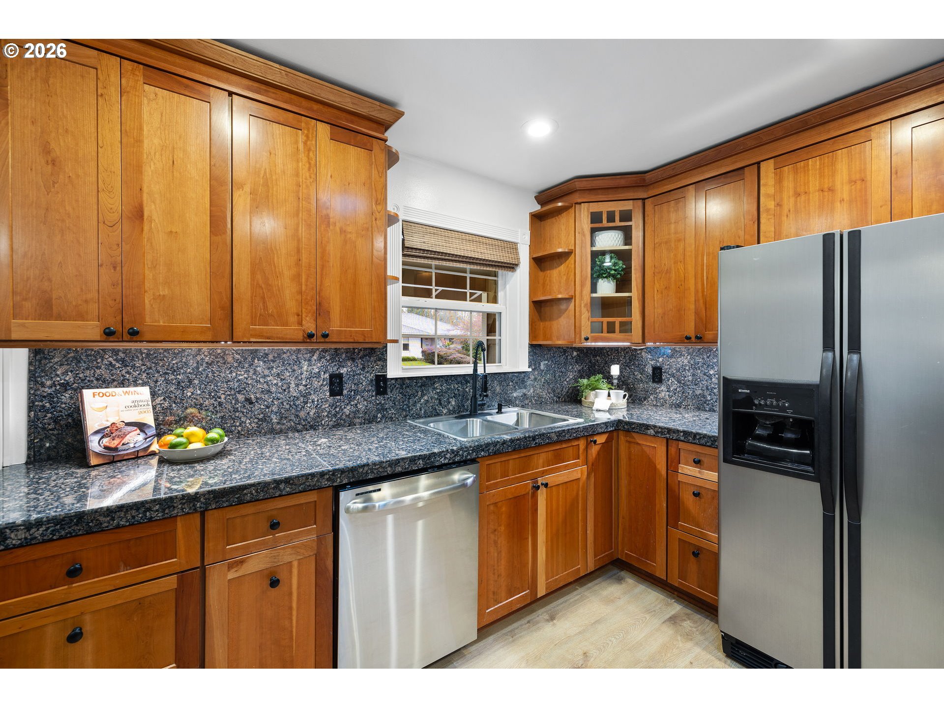 9375 Southwest Pine Street Beaverton, OR 97005 - Photo 8 of 38