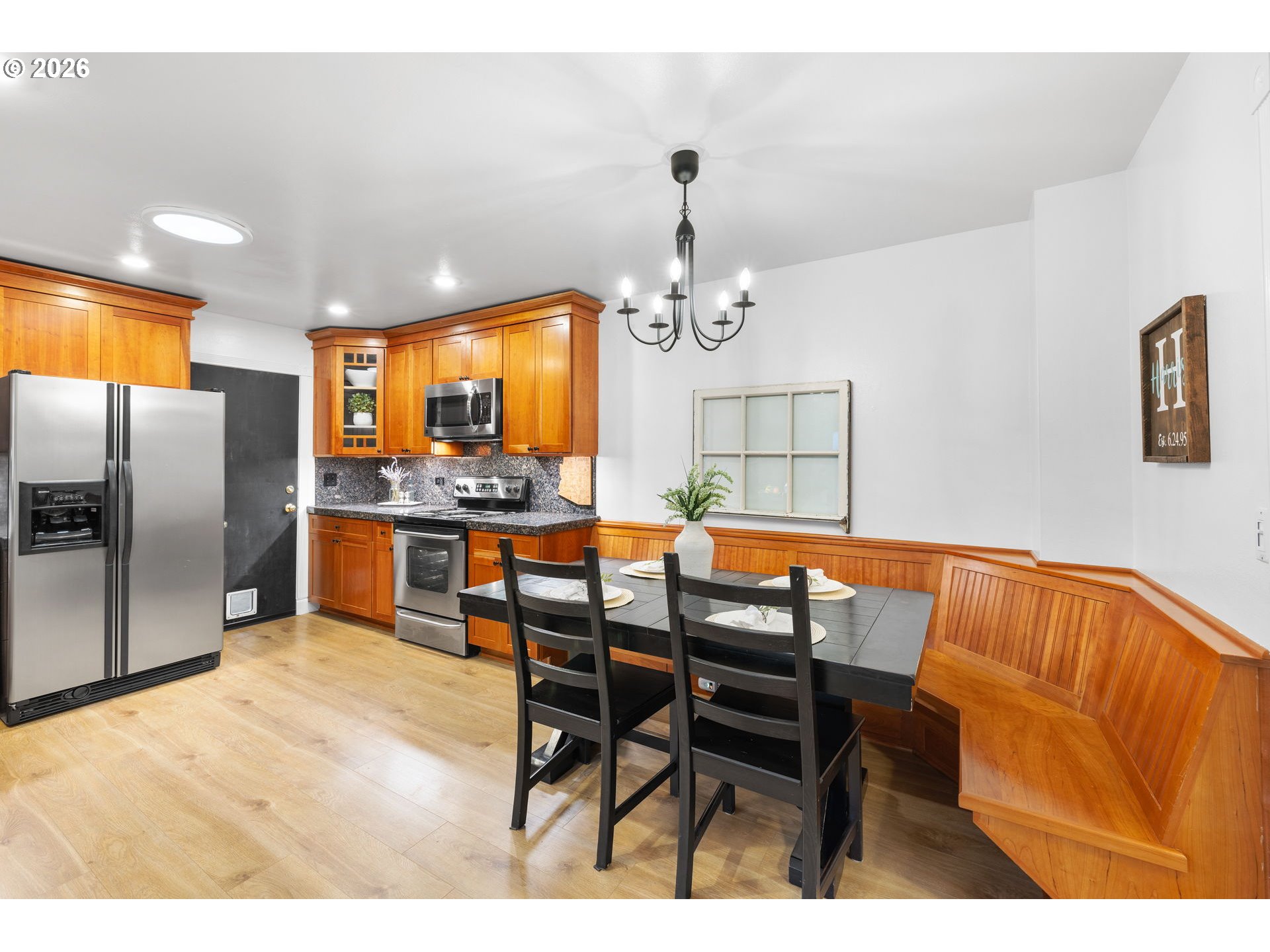 9375 Southwest Pine Street Beaverton, OR 97005 - Photo 10 of 38