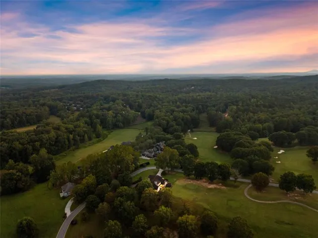 $999,998 | 526 Orchard Drive, Clarkesville, GA 30523