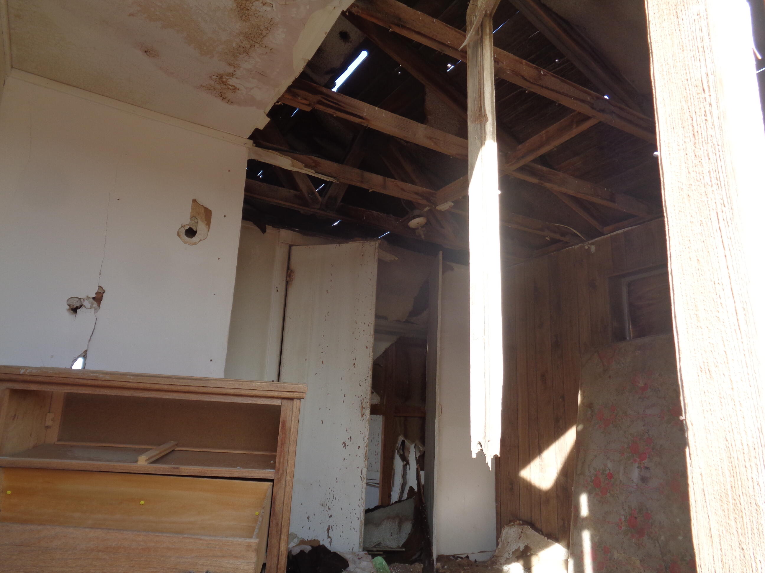 2011 67th Street West Rosamond, CA 93560 - Photo 3 of 21 a view of walk in closet