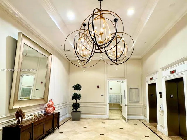 $3,900 | 55 Merrick Way, Unit 707, Coral Gables, FL 33134