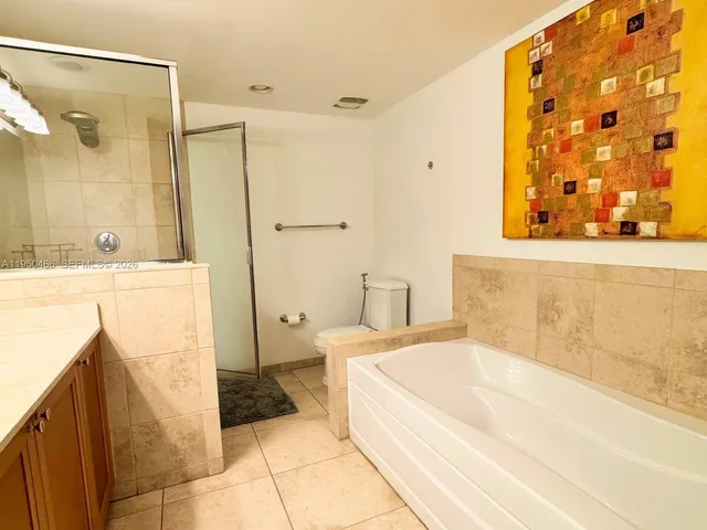 $3,900 | 55 Merrick Way, Unit 707, Coral Gables, FL 33134