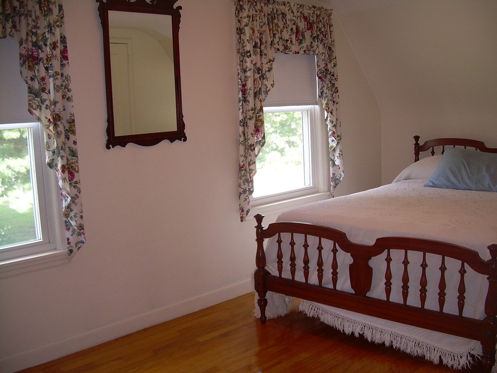 738 Trapelo Road Waltham, MA 02452 - Photo 6 of 11 Gallery Image 6