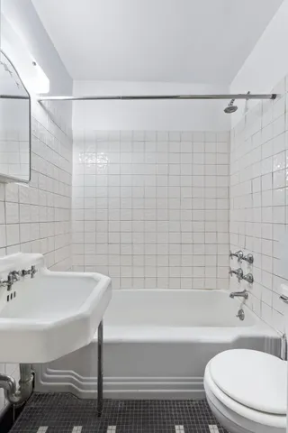 $1,800,000 | 142 East 37th Street, Unit 23 | Murray Hill