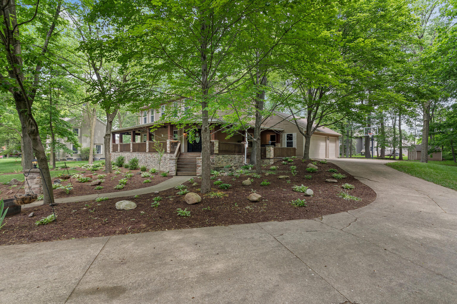 2 Turtle Point Monticello, IL 61856 - Photo 2 of 55 Gallery Image 2