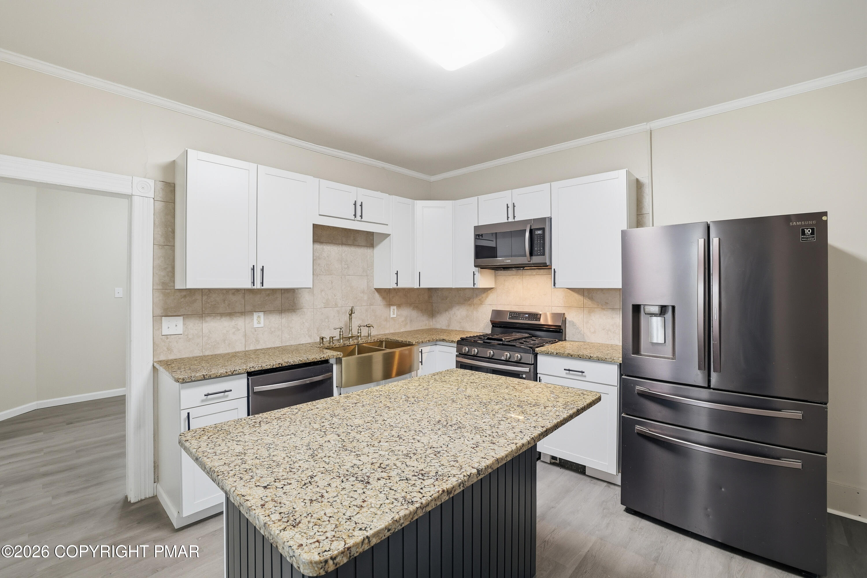 809 Monroe Street Stroudsburg, PA 18360 - Photo 17 of 55 24-Photo-23