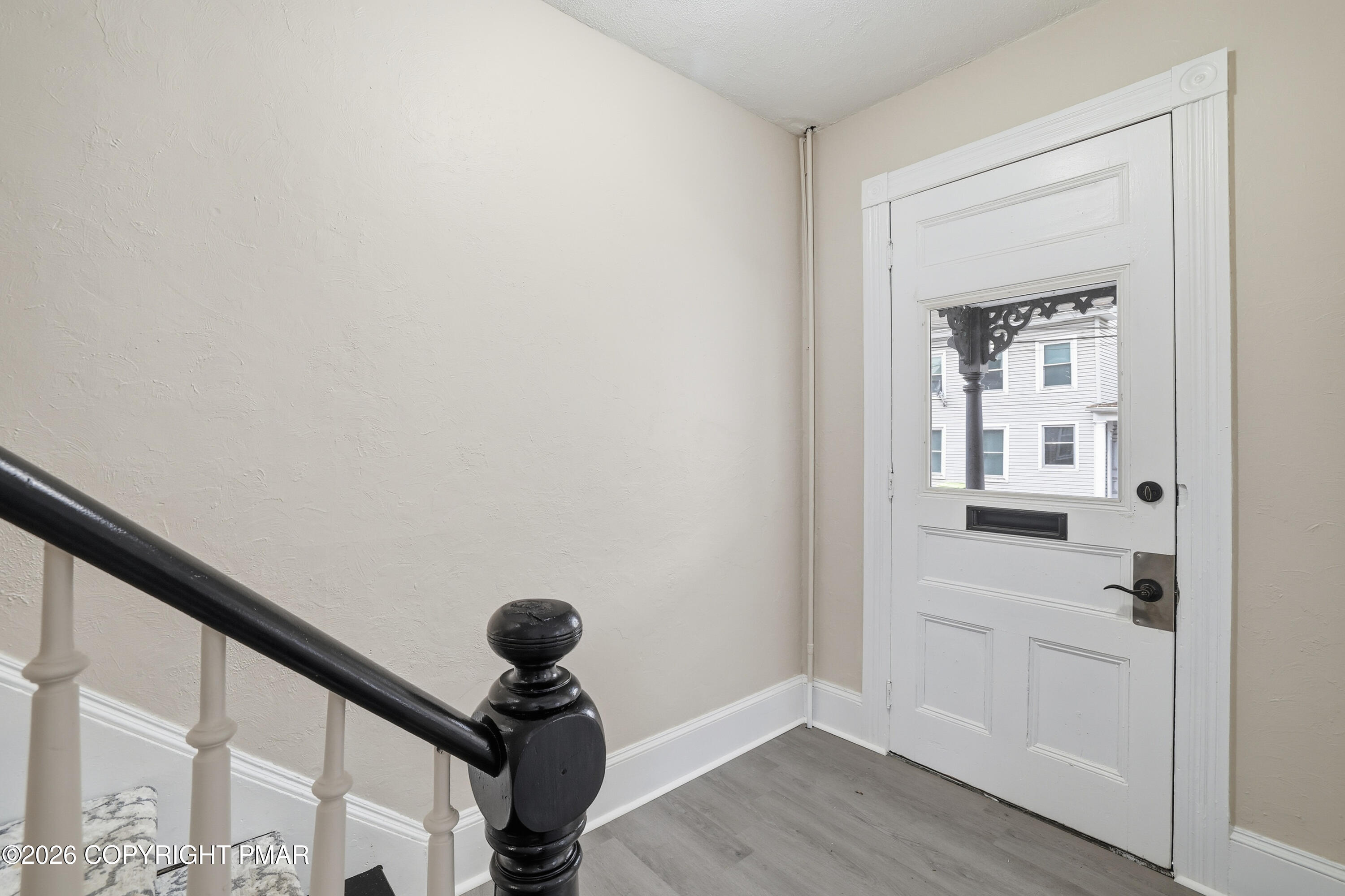 809 Monroe Street Stroudsburg, PA 18360 - Photo 7 of 55 16-Photo-15