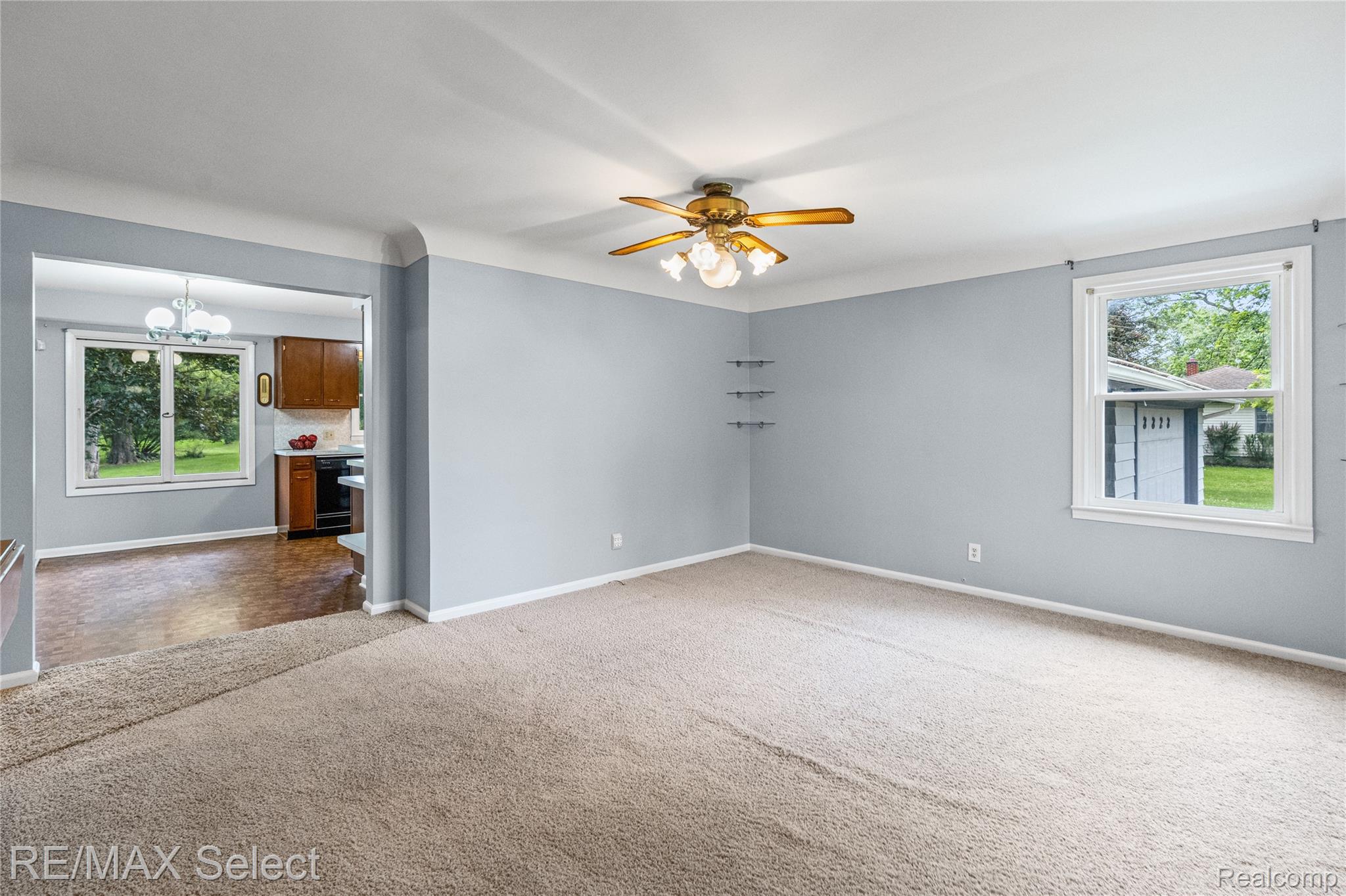 3323 East Carpenter Road Flint, MI 48506 - Photo 16 of 35 3323 E Carpenter Rd 24.jpg