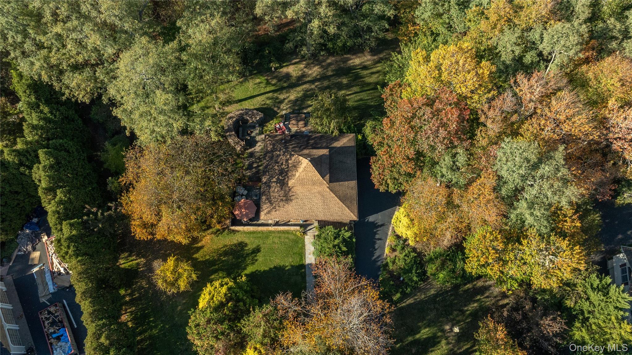 30 Long Bow Road Wading River, NY 11792 - Photo 2 of 19 a picture of tree