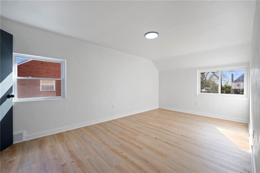 1822 Atkinson Place Pittsburgh, PA 15235 - Photo 15 of 27