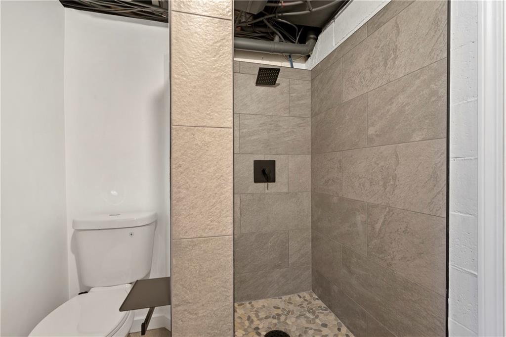 1822 Atkinson Place Pittsburgh, PA 15235 - Photo 23 of 27