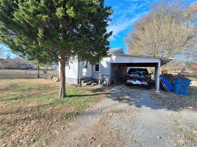 $29,900 | 2400 Ellis Street, Scott City, MO 63780