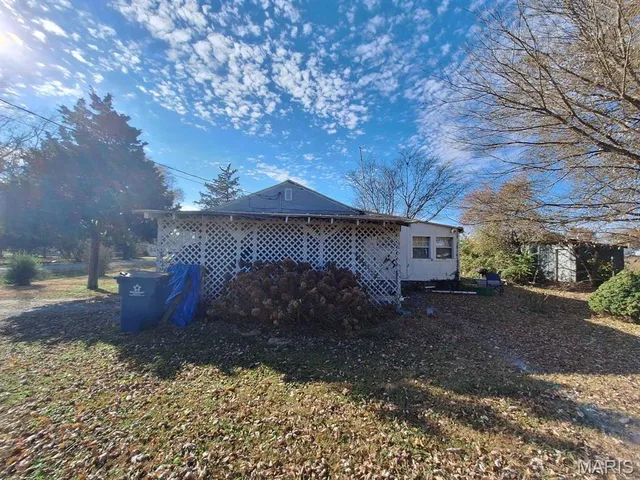 $29,900 | 2400 Ellis Street, Scott City, MO 63780