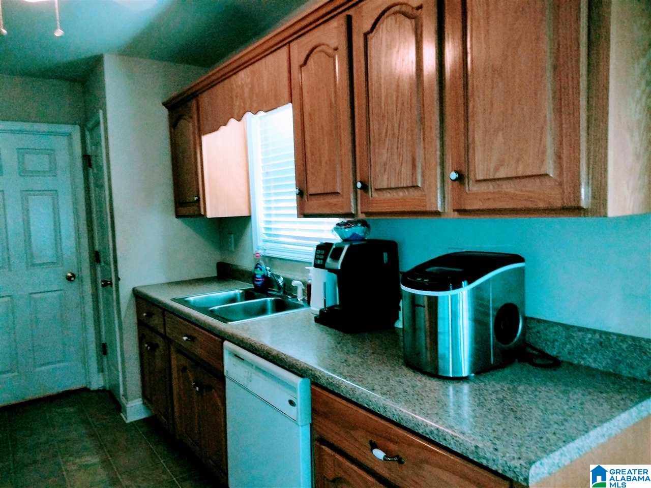 1414 Beat Line Road Warrior, AL 35180 - Photo 6 of 12