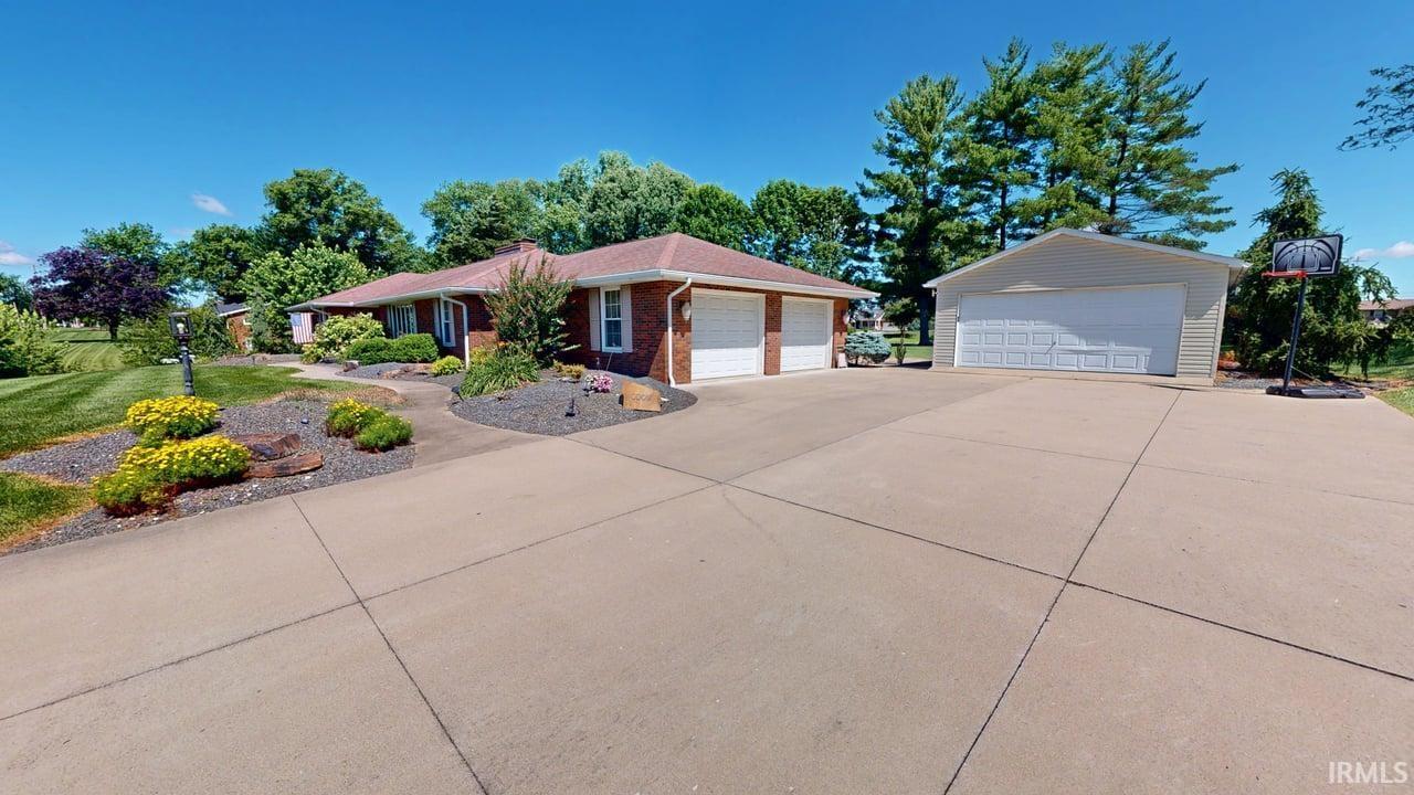 1852 West Division Road Jasper, IN 47546 - Photo 2 of 45