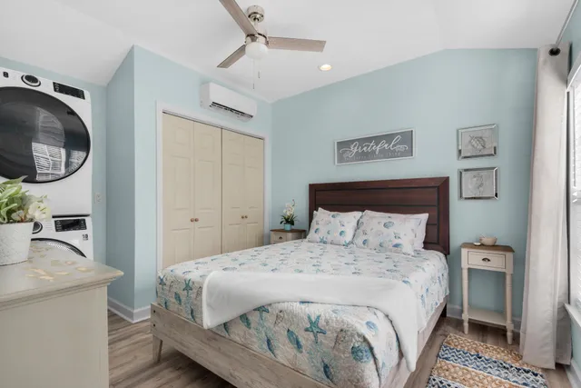 $2,200 | 156 McCloud Road, Freeport, FL 32439