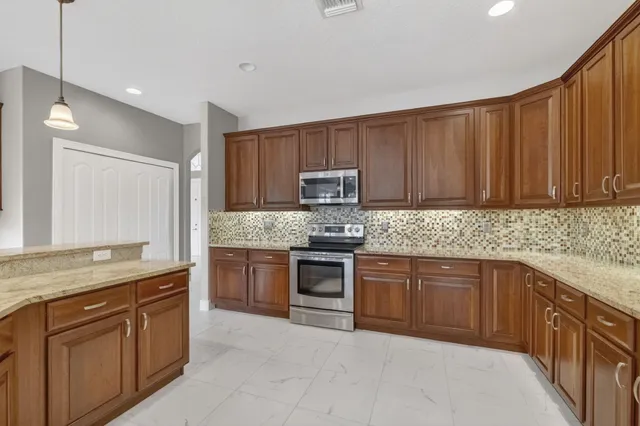 $830,000 | 7405 Brunswick Circle, Boynton Beach, FL 33472