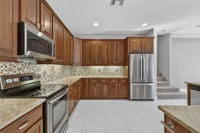 $830,000 | 7405 Brunswick Circle, Boynton Beach, FL 33472