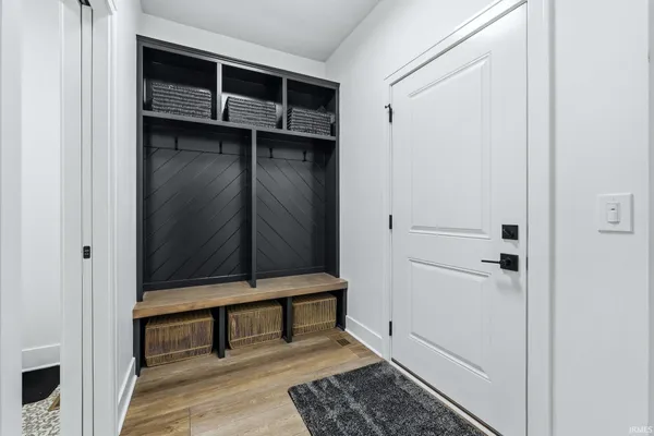 $765,000 | 19195 Ringo Road, Auburn, IN 46706