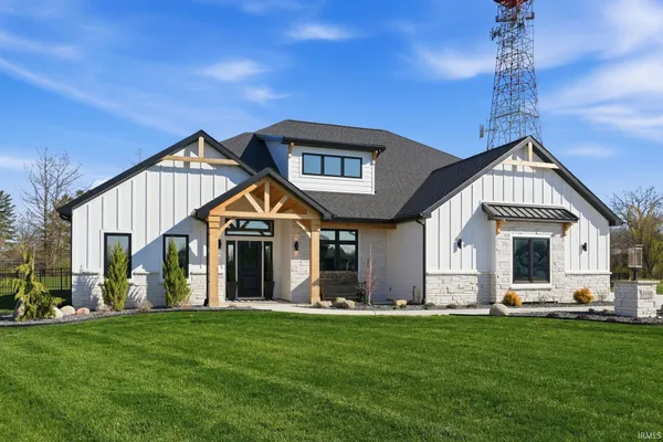 $765,000 | 19195 Ringo Road, Auburn, IN 46706