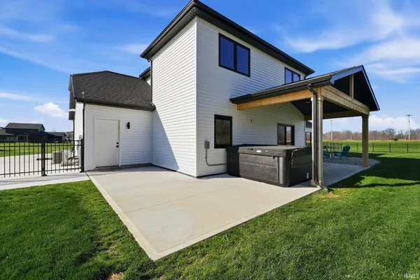 $765,000 | 19195 Ringo Road, Auburn, IN 46706