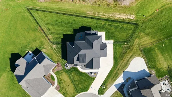 $765,000 | 19195 Ringo Road, Auburn, IN 46706