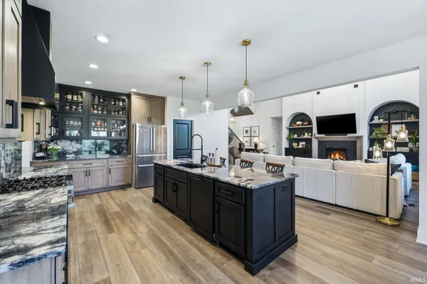 $765,000 | 19195 Ringo Road, Auburn, IN 46706