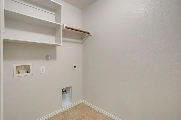 $2,400 | 357 Coral Vine Lane, Burleson, TX 76028