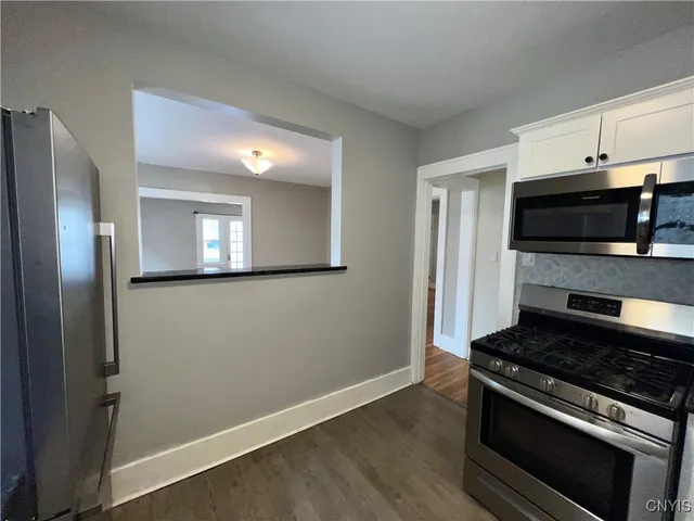 $1,800 | 2018 James Street, Unit 1, Syracuse, NY 13206