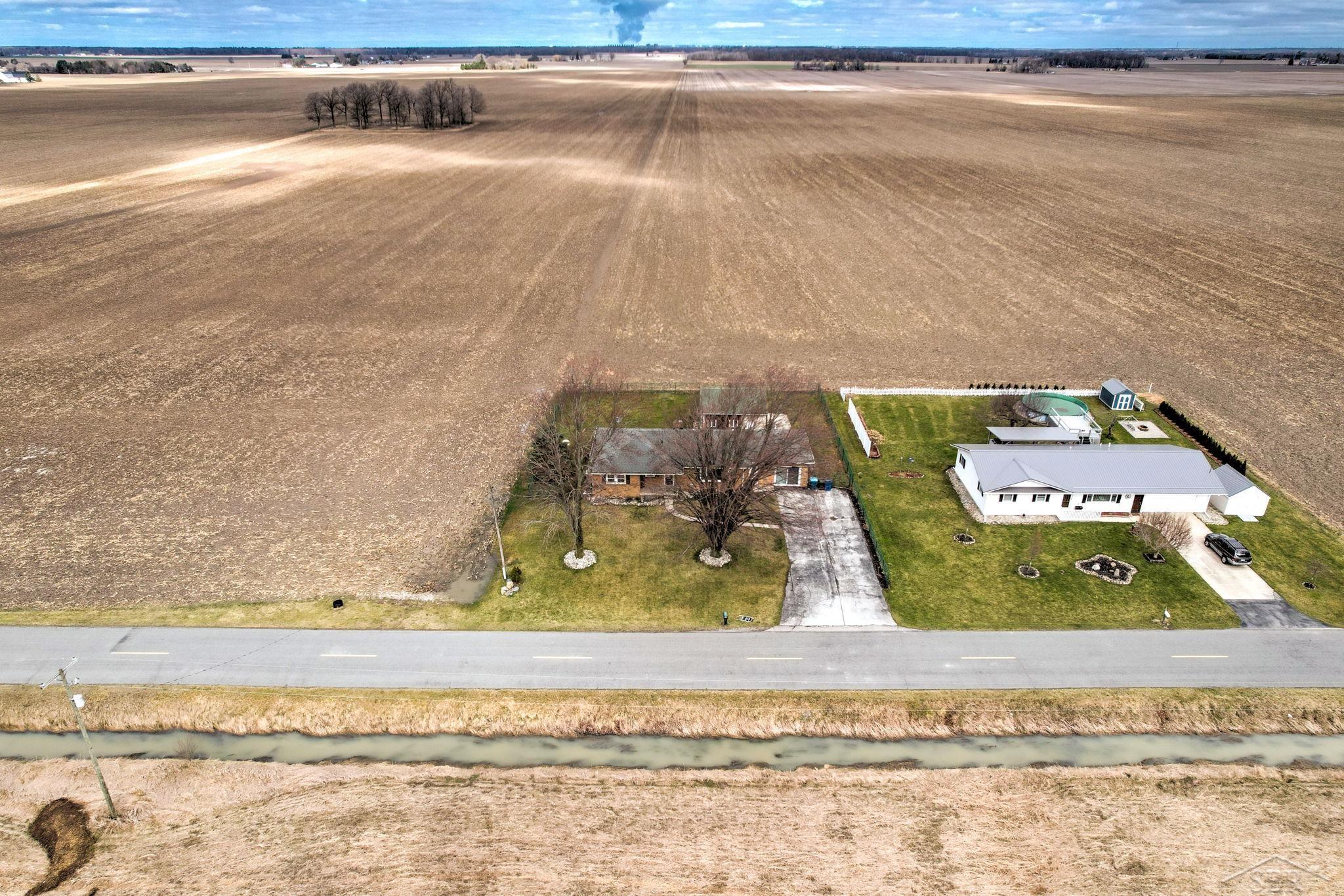 3771 East Kent Road Freeland, MI 48623 - Photo 50 of 53 50136077-e8c8cdb3-31d5-44f6-ab05-396e283bc6ab.JPG