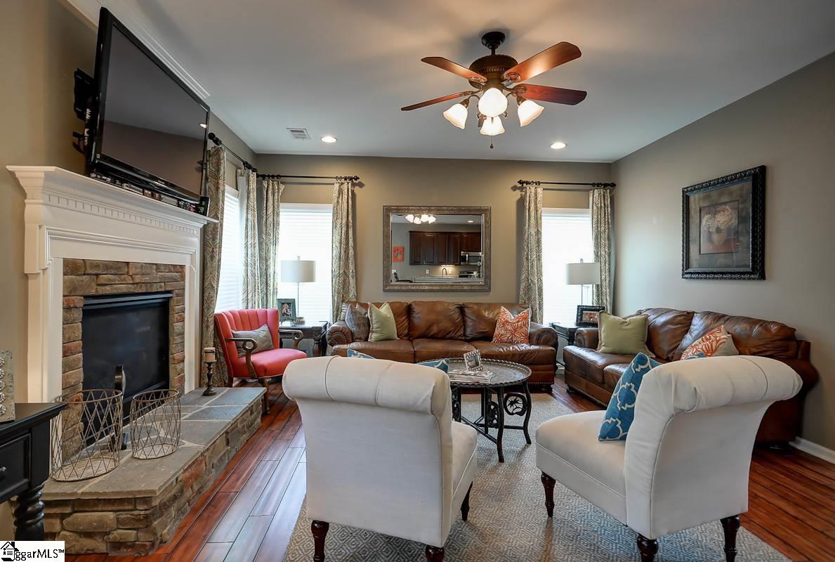 2 Roanoke Way Greenville, SC 29607 - Photo 5 of 32 Gallery Image 5