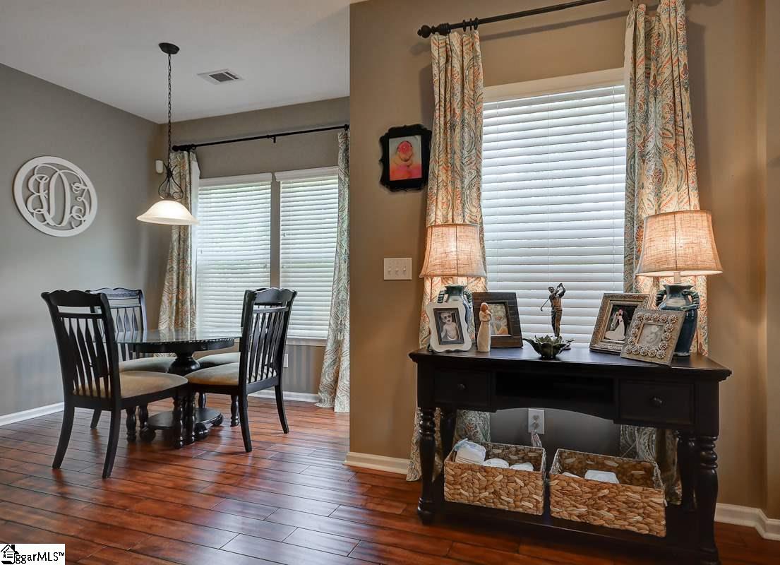 2 Roanoke Way Greenville, SC 29607 - Photo 10 of 32 Gallery Image 10