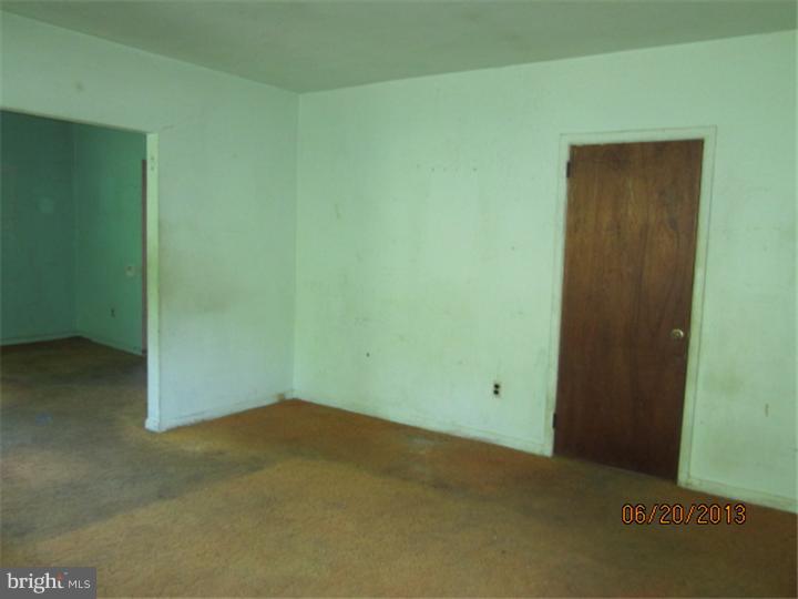 413 Ferrell Road Mullica Hill, NJ 08062 - Photo 2 of 14
