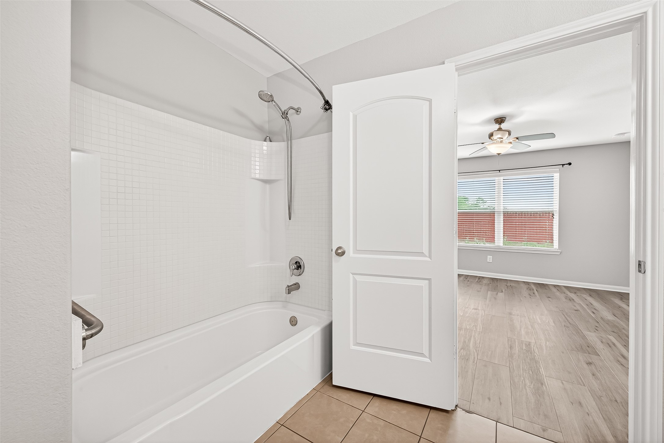 2314 Seabourne Trails Road Rosenberg, TX 77469 - Photo 30 of 38 Primary bathroom to primary bedroom.