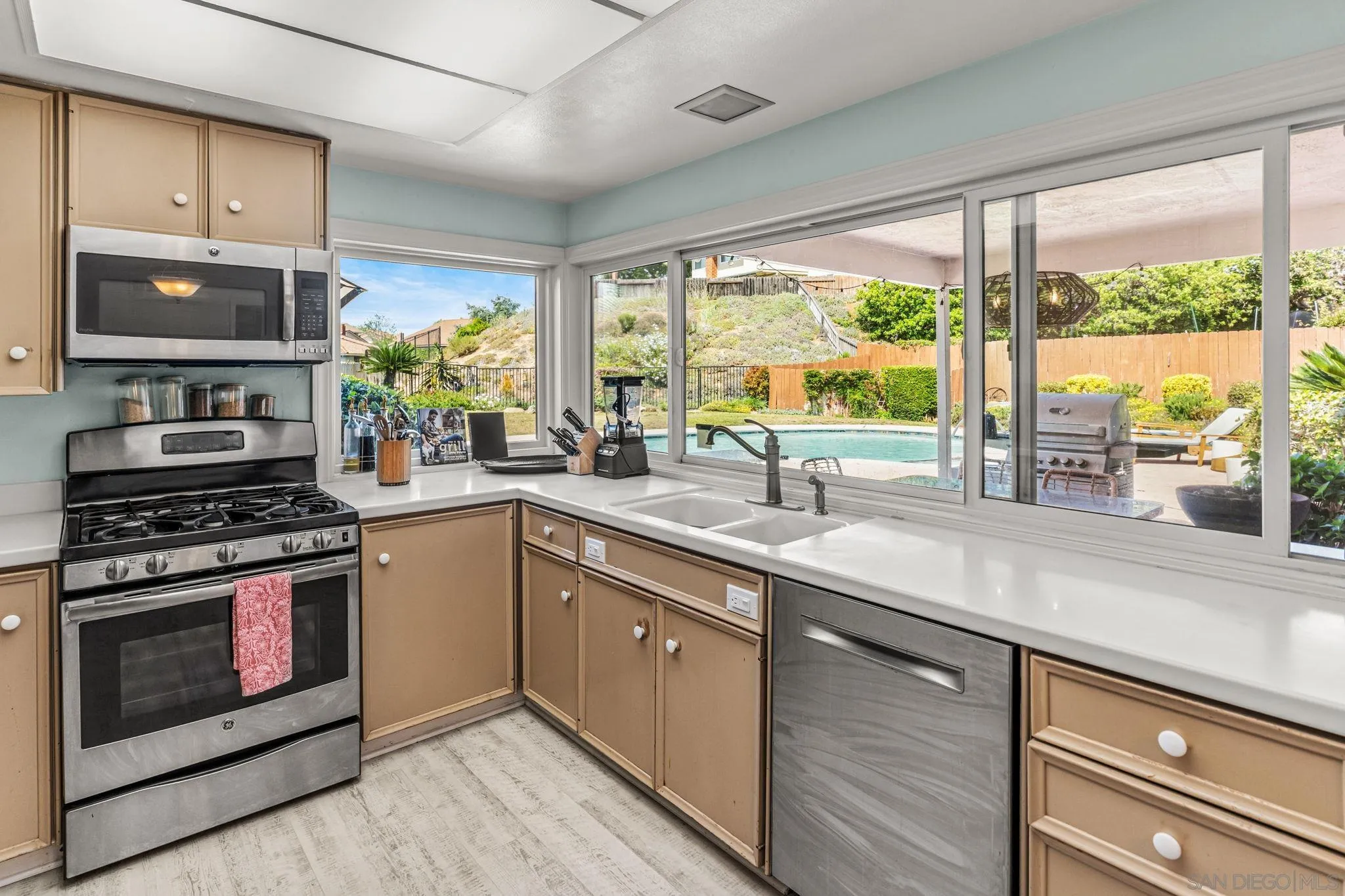 12640 Calma Court Rancho Bernardo, CA 92128 - Photo 10 of 23 Gallery Image 10