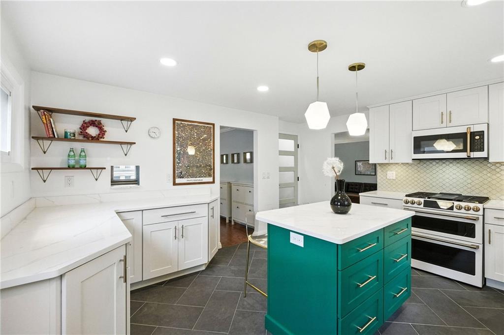 144 Cochran Road Pittsburgh, PA 15228 - Photo 15 of 40 Gallery Image 15