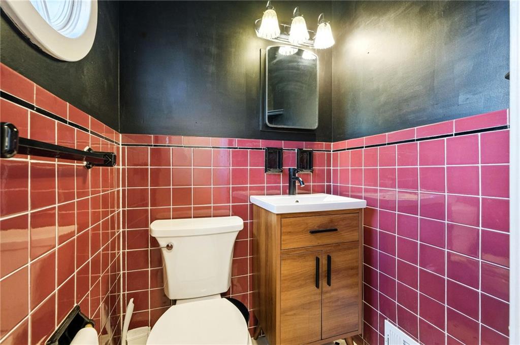 144 Cochran Road Pittsburgh, PA 15228 - Photo 18 of 40 Gallery Image 18
