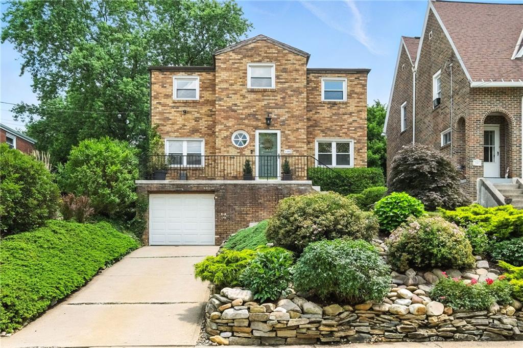 144 Cochran Road Pittsburgh, PA 15228 - Photo 2 of 40 Gallery Image 2