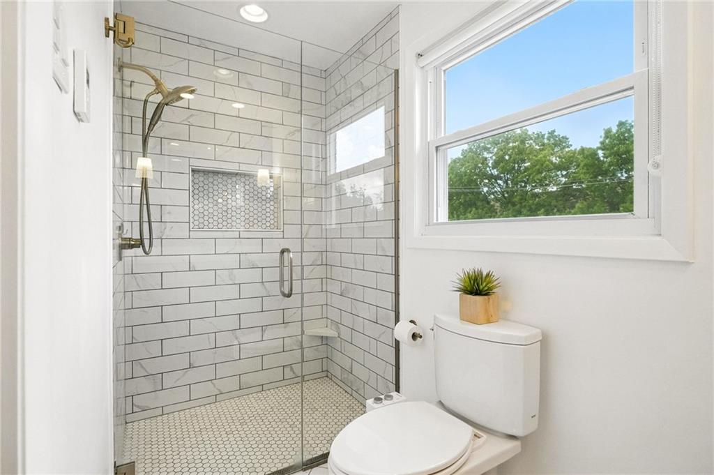 144 Cochran Road Pittsburgh, PA 15228 - Photo 22 of 40 Gallery Image 22