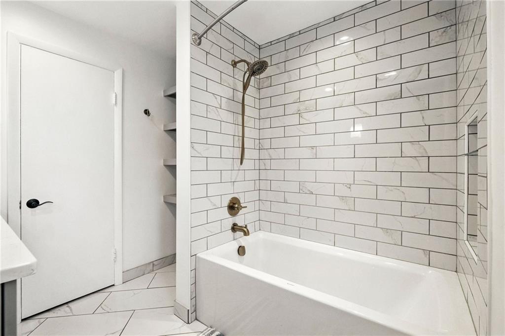 144 Cochran Road Pittsburgh, PA 15228 - Photo 27 of 40 Gallery Image 27