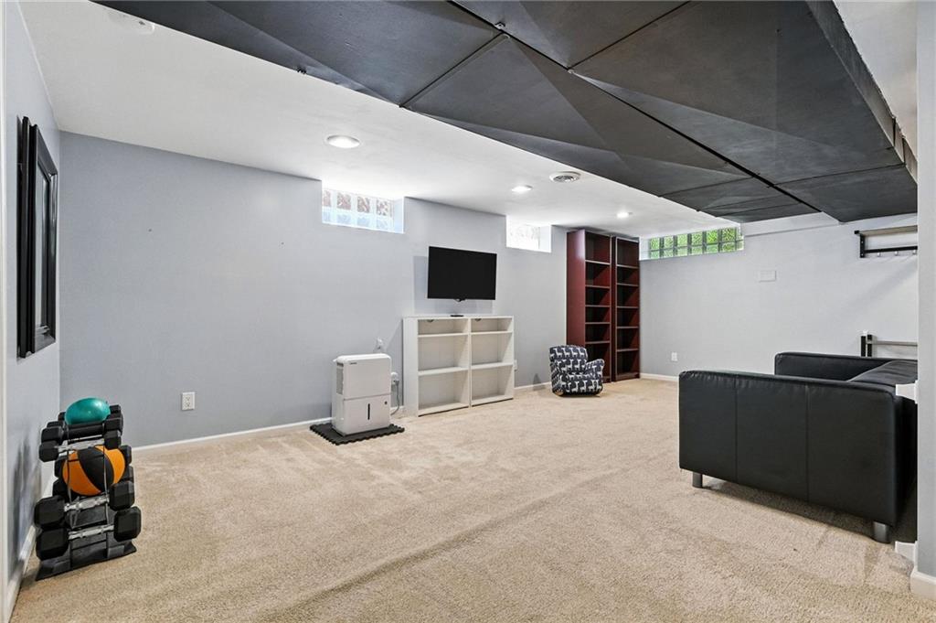 144 Cochran Road Pittsburgh, PA 15228 - Photo 29 of 40 Gallery Image 29