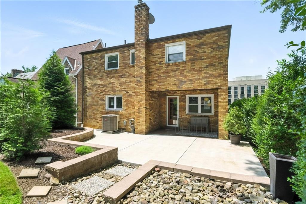 144 Cochran Road Pittsburgh, PA 15228 - Photo 34 of 40 Gallery Image 34