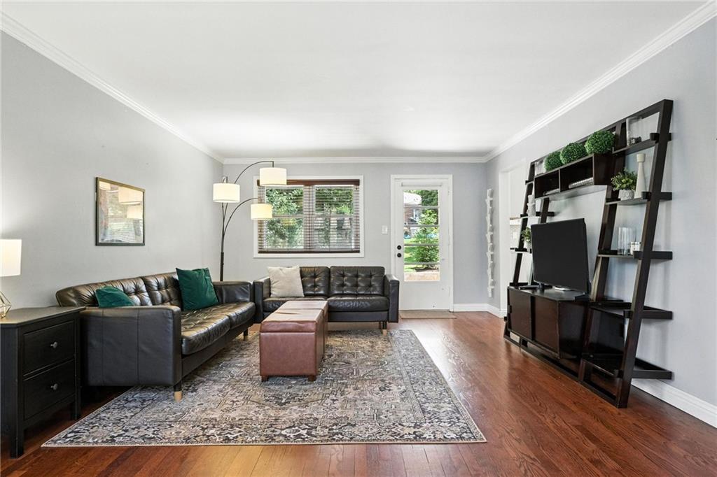 144 Cochran Road Pittsburgh, PA 15228 - Photo 9 of 40 Gallery Image 9