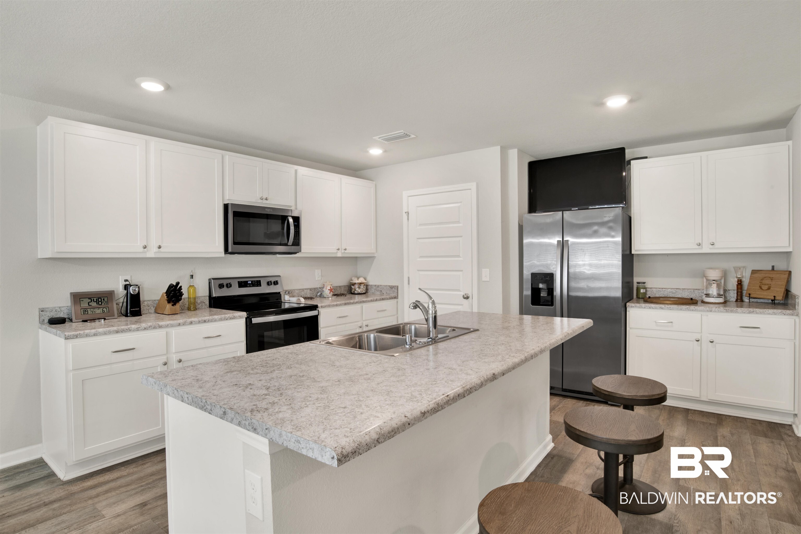 325 Hartenstein Road Foley, AL 36535 - Photo 9 of 24 Gallery Image 9