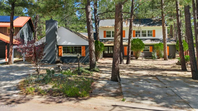 $1,219,000 | 530 East Charles Road, Flagstaff, AZ 86001