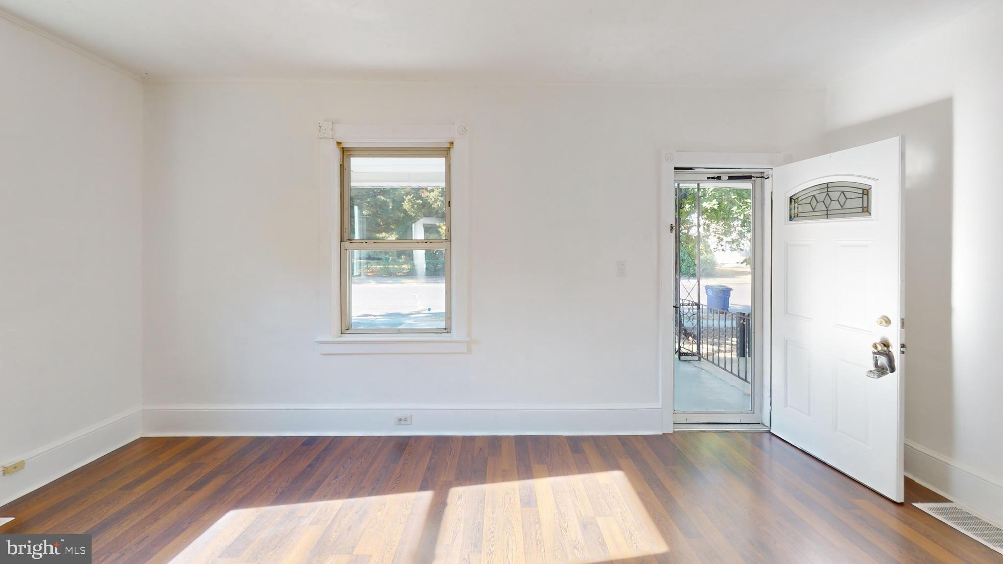 313 Arch Street Delran, NJ 08075 - Photo 4 of 68 Gallery Image 4