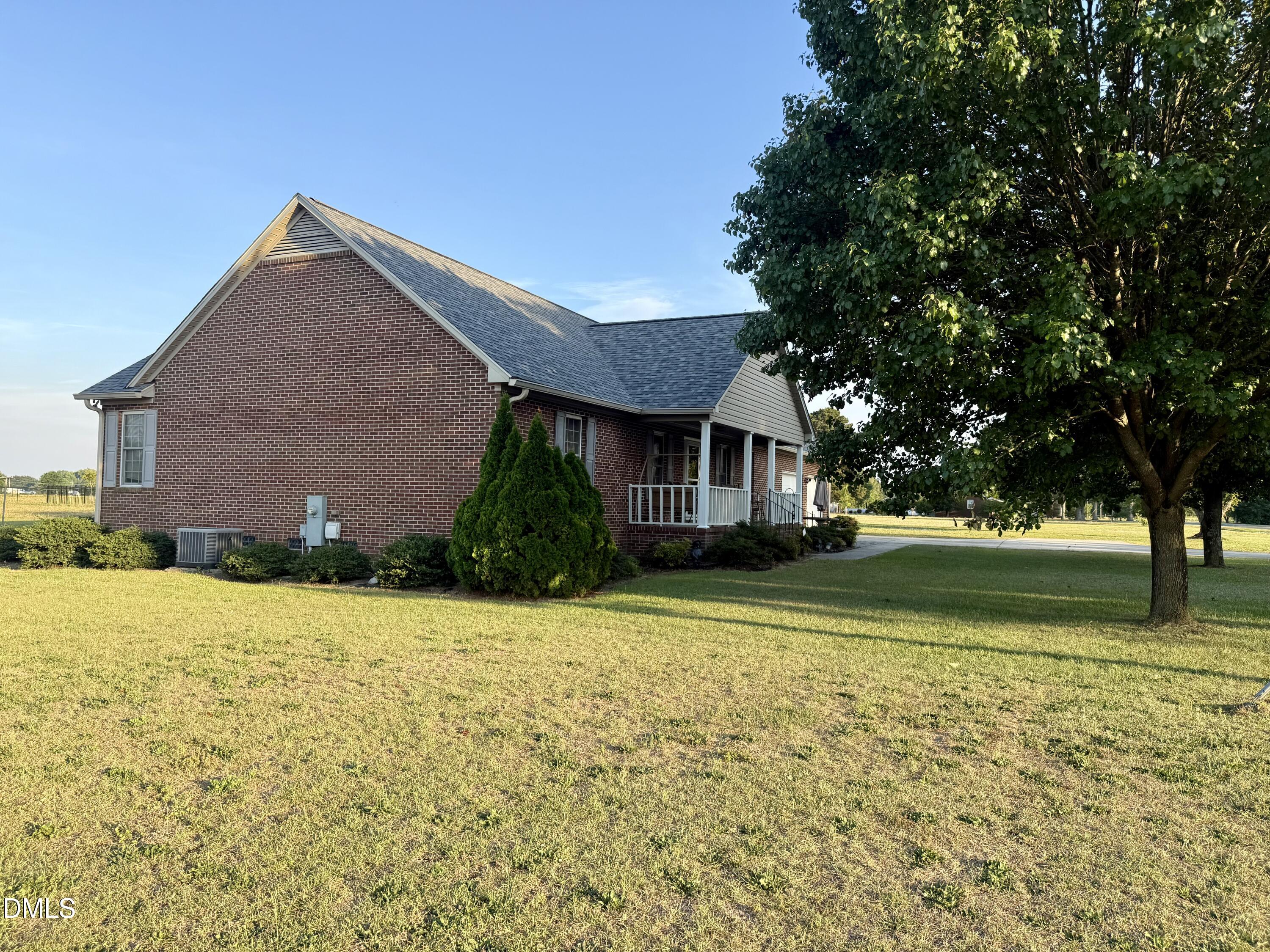 1511 Lane Road Dunn, NC 28334 - Photo 7 of 39